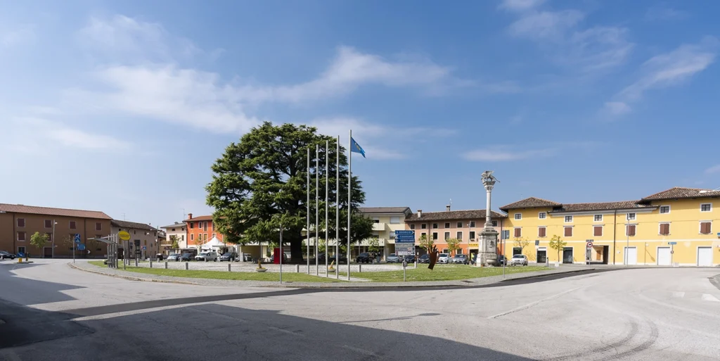Piazza di Flaibano. Ph. Fabrice Gallina